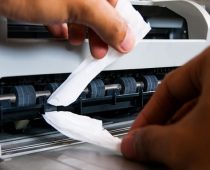 Membersihkan Printer